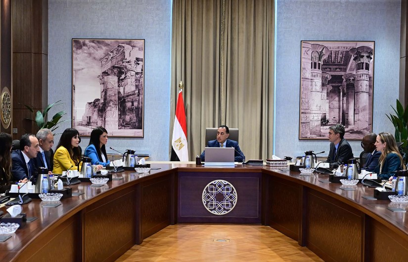 لقاء رئيس الوزراء مع وفد البنك الدولى