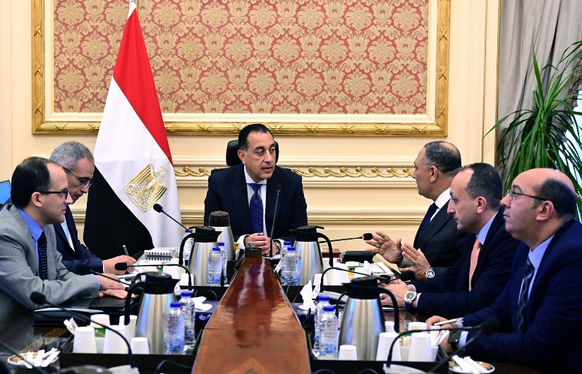  مدبولي يتابع ملفات الأراضي مع رئيس المركز الوطني لتخطيط استخدامات أراضي الدولة