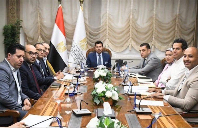 وزير الشباب والرياضة 