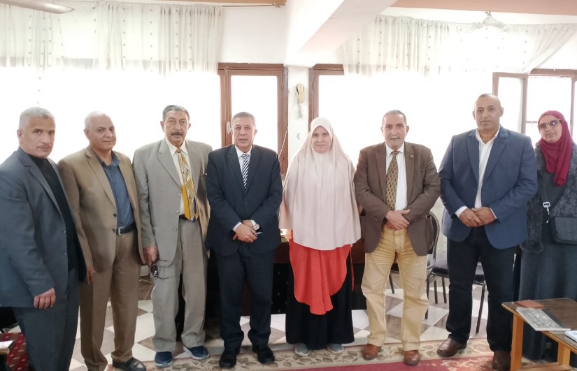 معلمة البحيرة