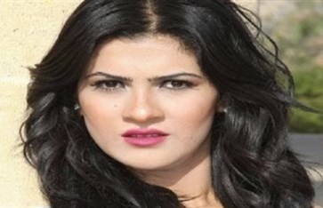 الفنانة ياسمينا المصري