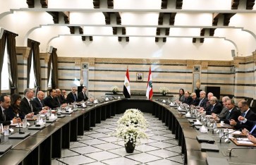 اجتماع رئيسي الوزراء في بيروت
