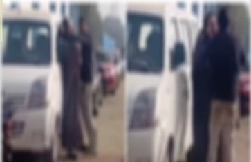 زوج يضرب زوجته في الشارع