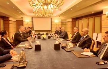 اجتماع وزير البترول مع وزير الكهرباء والماء الكويتي