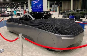 تصنيع أول سيارة طائرة في العالم