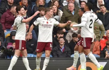 أرسنال ضد أستون