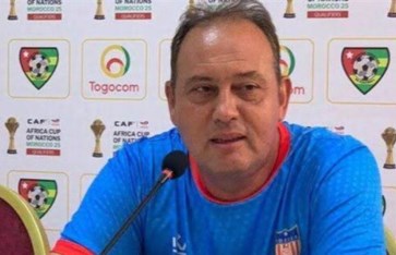 مدرب زيمبابوي