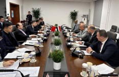 اجتماع وزير الكهرباء في بكين اليوم