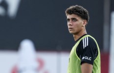 حمزة عبد الكريم 