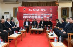 اجتماع وزير الرياضة و مجلس إدارة الأهلي 