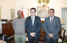 الدكتور أحمد فؤاد هنو