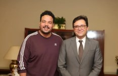 الدكتور أحمد فؤاد هنو والفنان مصطفى غريب 