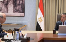 اجتماع رئيس الوزراء مع وزير الطيران المدنى