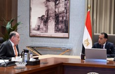 اجتماع رئيس الوزراء مع مسؤولى بلومبرج جرين