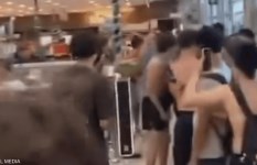 شجار في مركز تجاري في استراليا 