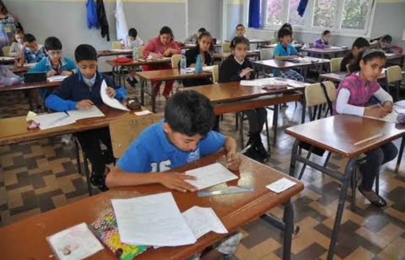 طلاب المرحلة الابتدائية 