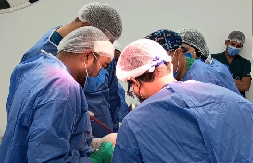 اجراء أولى جراحات المفاصل 