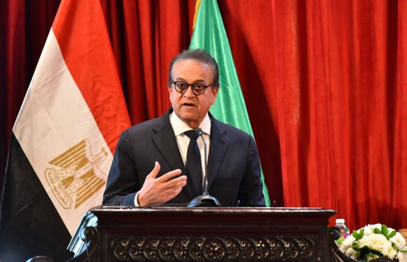 الدكتور خالد عبدالغفار وزير الصحة 