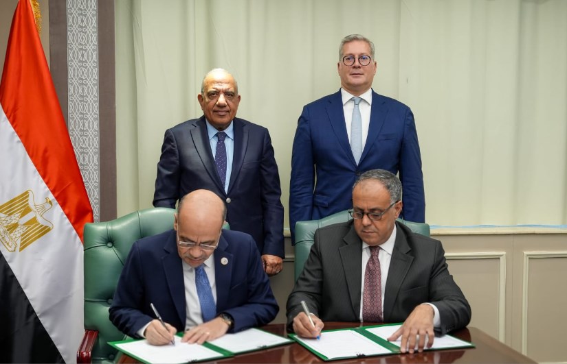 خلال توقيع البروتوكول 