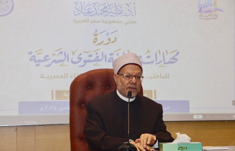 دكتور شوقي علام