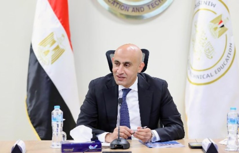 محمد عبداللطيف وزير التربية والتعليم 