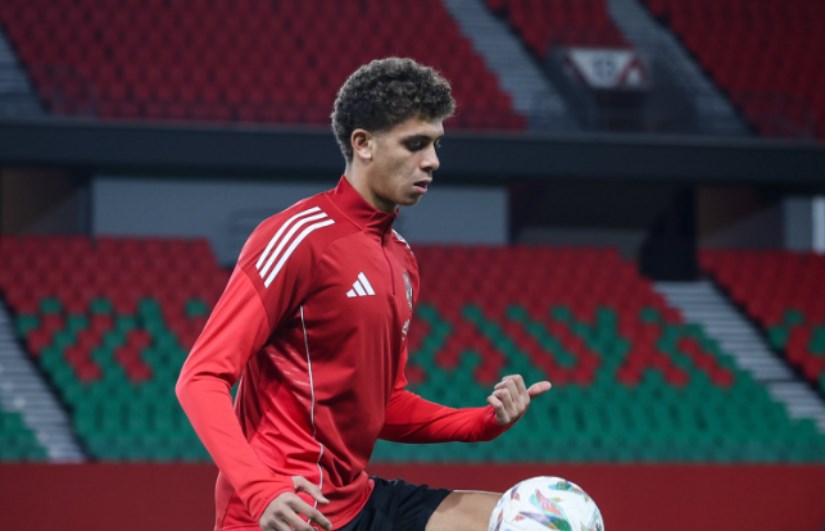 حمزة عبد الكريم 