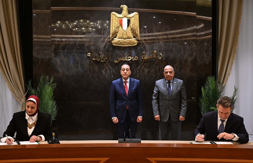 توقيع 6 اتفاقيات كبرى مع البنك الأوروبي