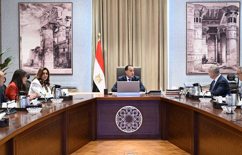 اجتماع متابعة تنفيذ مشروعات الإسكندرية