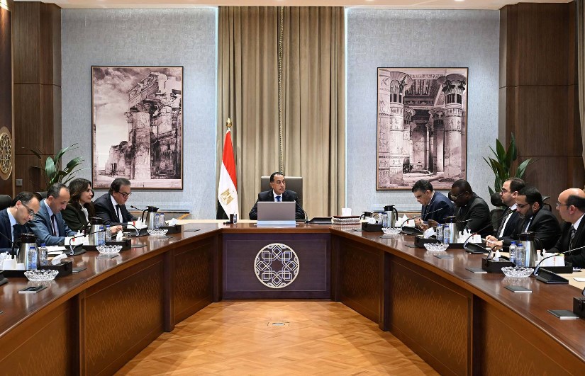 اجتماع رئيس الوزراء مع المدير العام للمركز الأفريقي لمكافحة الأمراض 