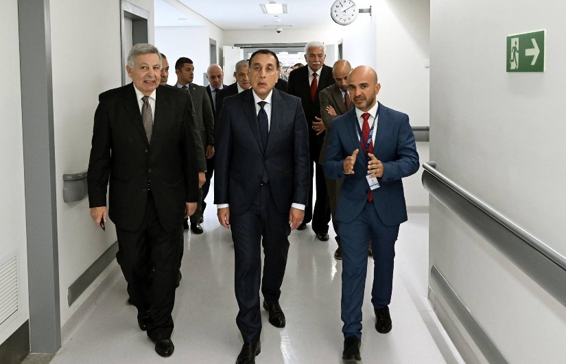 جولة رئيس الوزراء بالمستشفى الجامعى لجامعة الجيزة الجديدة