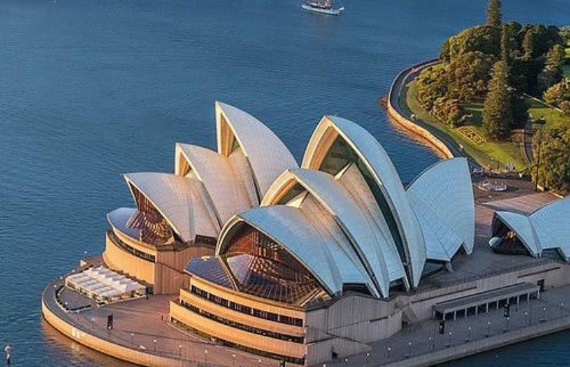 الامارات تدين حادث إطلاق النار في استراليا