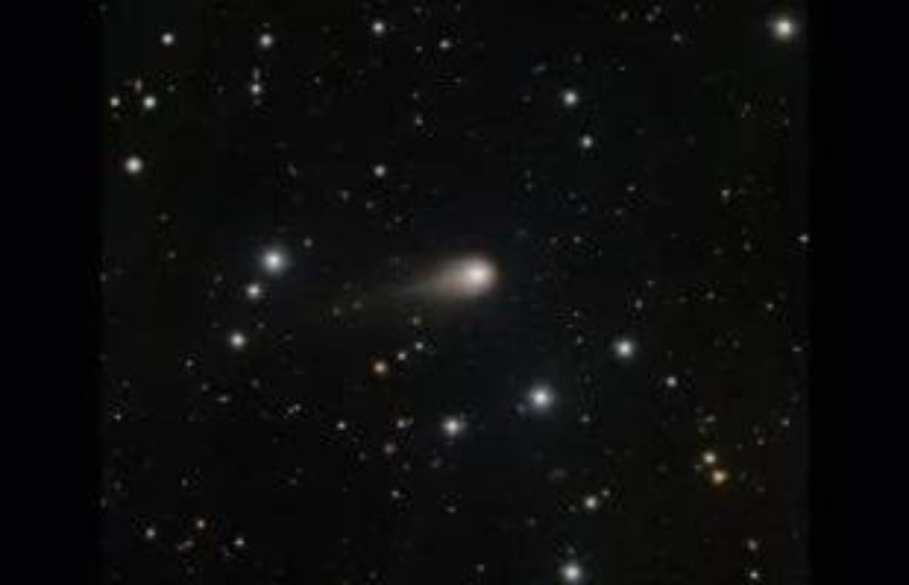 المذنب النجمي أطلس 3 اي