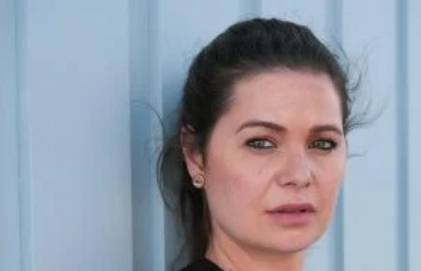 يسرا اللوزي