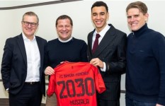 تجديد عقد جمال موسيالا مع بايرن ميونخ حتى عام 2030