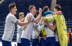 مباراة بريستون نورث إيند وبيرنلي 