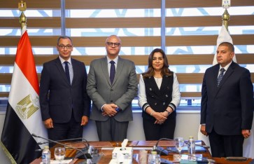 وزيرة التنمية المحلية ومحافظ القليوبية  وزيرة التنمية المحلية ومحافظ القليوبية
