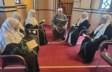 خلال القافلة  خلال القافلة