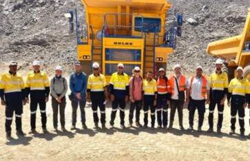 خلال زيارة الوفد