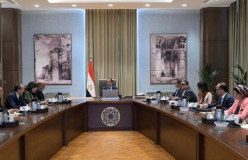 اجتماع وزارى لمناقشة الطروحات الحكومية فى مجال الطاقة اجتماع وزارى لمناقشة الطروحات الحكومية فى مجال الطاقة