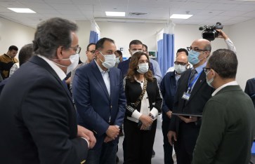 رئيس الوزراء يتفقد مستشفى منفلوط المركزي بعد تطويره الشامل رئيس الوزراء يتفقد مستشفى منفلوط المركزي بعد تطويره الشامل
