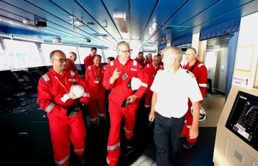 جانب من جولة وزير البترول