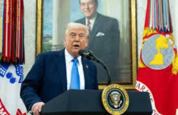 الرئيس الأمريكي دونالد ترامب