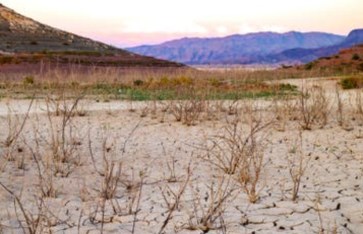 جفاف نهر جفاف نهر