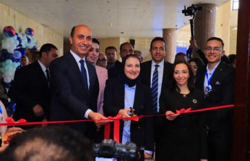 رئيس جامعة دمنهور ومحافظ البحيرة يفتتحان الملتقي الثالث للتوظيف بكلية الصيدلة رئيس جامعة دمنهور ومحافظ البحيرة يفتتحان الملتقي الثالث للتوظيف بكلية الصيدلة