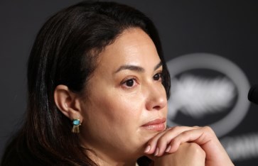 هند صبري تعتذر لـ نضال الشافعي هند صبري تعتذر لـ نضال الشافعي