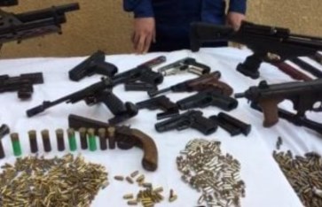 أسلحة نارية 