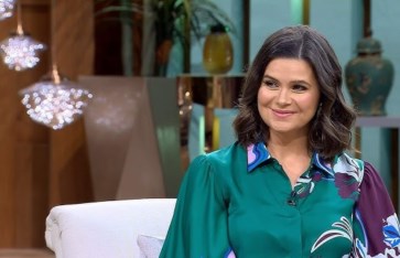 يسرا اللوزي  يسرا اللوزي