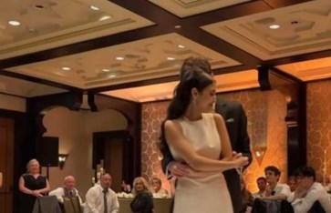  الفنانة مي الغياطي