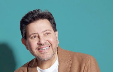 الفنان هاني شاكر  الفنان هاني شاكر