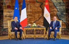 الرئيس السيسي ونظيره الفرنسي  الرئيس السيسي ونظيره الفرنسي